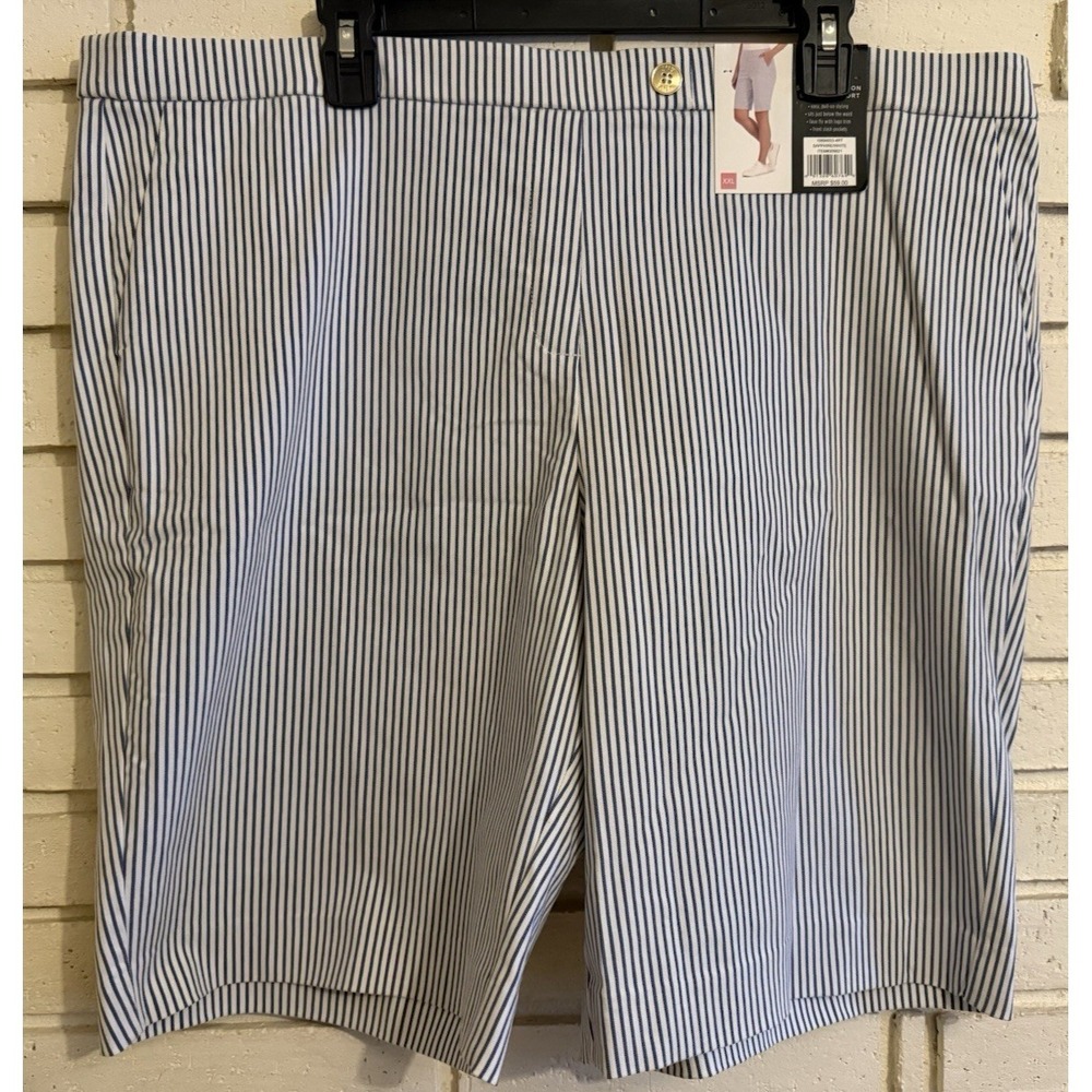 Jones New York  Women's Size XXL Blue White Stripe Stretch Bermuda Shorts NWT‎